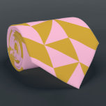 Cravate Motif design moderne géométrique rose et or<br><div class="desc">Cette cravate élégante dispose d'une motif géométrique moderne aux formes roses et dorées. Super idée cadeau !</div>