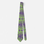 Cravate Motif d'hexagones verts violets (Devant)