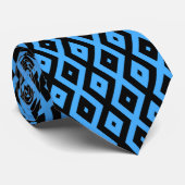 Cravate Motif en diamant bleu ciel et noir (Roulé)