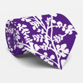 Cravate Motif Floral Violet Et Blanc (Roulé)