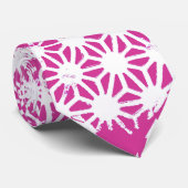 Cravate Motif géométrique Fuchsia (Roulé)