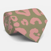 Cravate Motif léopard vert et rose (Roulé)