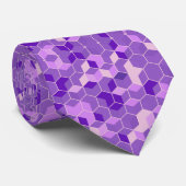 Cravate Motif moderne de cubes et d'hexagones 3D violets (Roulé)