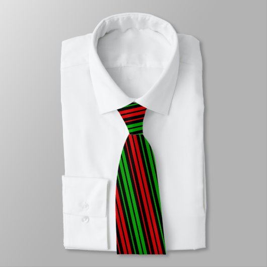 Cravate Motif rayures noir rouge vert (Attaché)