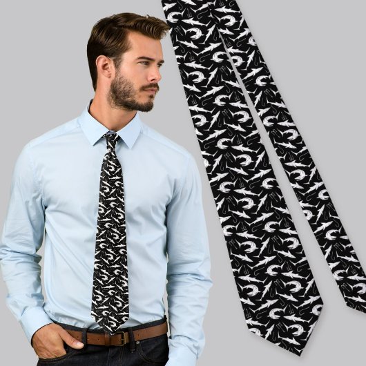 Cravate Motif Requins et Crochets
