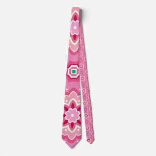 Cravate Motif rose et fleuri