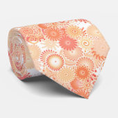Cravate Motif tourbillon fractal, nuances de corail et pêc (Roulé)