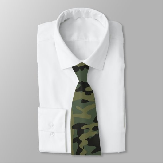 Cravate Motif vert de camo (Attaché)