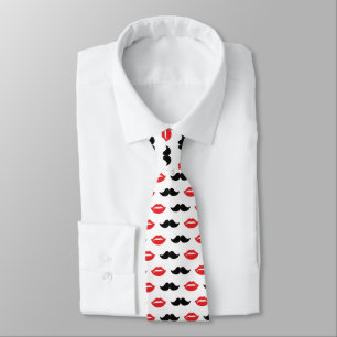 Cravate Moustache et lèvres Motif rouge et noir