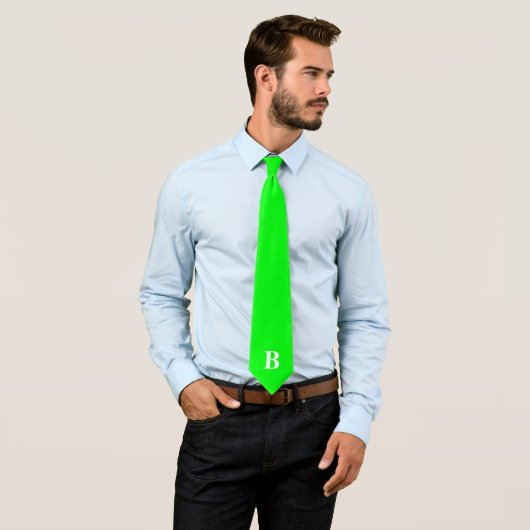 Cravate Neon Green Simple Monogramme tendance simple Monog (En situation)