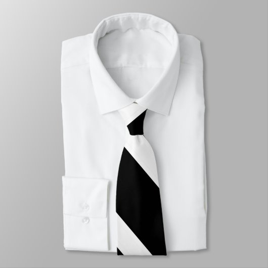 Cravate Noir sur blanc rayé (Attaché)