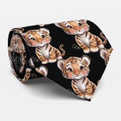 Cravate noir tigre doux et souriant (Roulé)