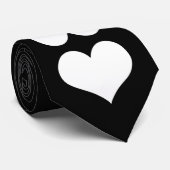 Cravate noire avec double coeur blanc (Roulé)