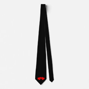 Cravate noire avec double coeur rouge