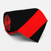 Cravate noire et rouge (Roulé)