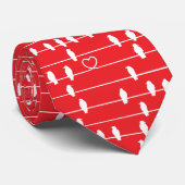 Cravate Oiseaux dans un fil à torsion romantique. ROUGE! (Roulé)