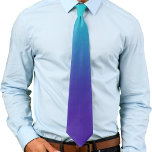Cravate Ombre de dégradé violet Aqua<br><div class="desc">Deep Purple rencontre aqua bleu turquoise dans cet extraordinaire dégradé mélange de couleurs ombré</div>