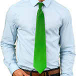 Cravate Ombre vert foncé et vert clair<br><div class="desc">Vert foncé et vert clair dans ce dégradé de couleurs extraordinaire.</div>