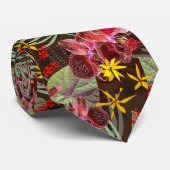 Cravate Orchidées rouges. (Roulé)