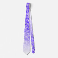 Paisley floral blanc sur fond bleu à blanc