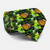 Cravate Papillon orange, noir et blanc sur feuille (Roulé)