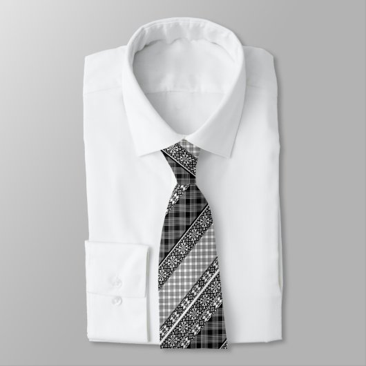 Cravate Patchwork rayé noir et blanc avec dentelle (Attaché)