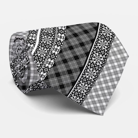 Cravate Patchwork rayé noir et blanc avec dentelle (Roulé)