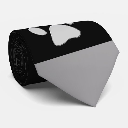Cravate Paw Chien Argent sur arrière - plan noir (Roulé)