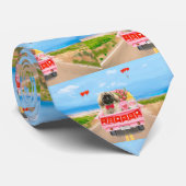 Cravate Pekingese Chien Saint Valentin Coeurs de Camion (Roulé)