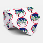 Cravate Père Noël jouant au golf de disque (Roulé)