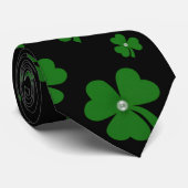 Cravate Personalized St. Patrick’s Day Shamrock on Black (Roulé)