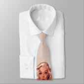 Cravate Pin-up blond dans le bikini blanc (Attaché)