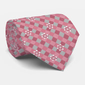 Cravate Plaid gris et rose avec fleurs camomilaires (Roulé)
