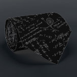 Cravate Professeur de mathématiques | Motif de formule mat<br><div class="desc">Super cadeau mathématique pour le meilleur professeur de maths que vous connaissez. Ajoutez votre libellé personnalisé à cette conception à l'aide des cases "Modifier ce modèle de conception" situées à droite de l'élément, ou cliquez sur le bouton bleu "Customiser" pour arranger le texte, modifier les polices et les couleurs et...</div>