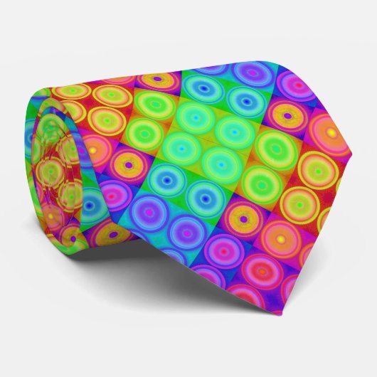 Cravate psychédélique de cercles (Roulé)