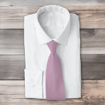 Cravate Puits de mauve solides simples<br><div class="desc">Simple conception de la brume mauve solide.</div>