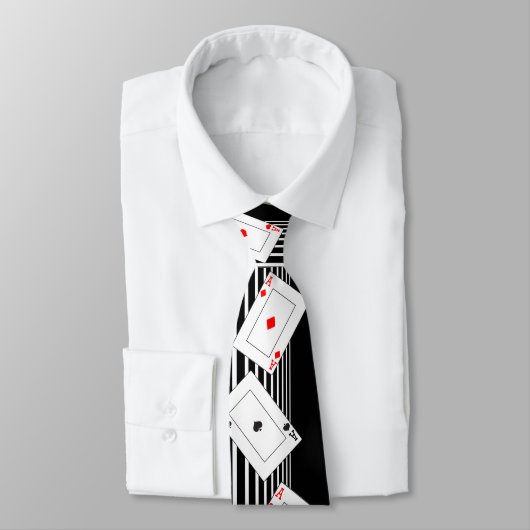 Cravate Quatre as (Attaché)