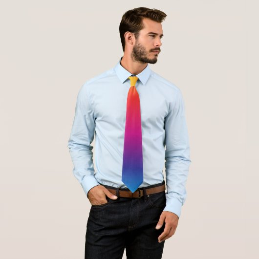 Cravate Rainbow Gradient Gay Pride Neck Tie (En situation)