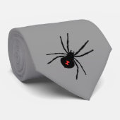 Cravate Rangée d'araignées noires de veuve rouge marquant  (Roulé)