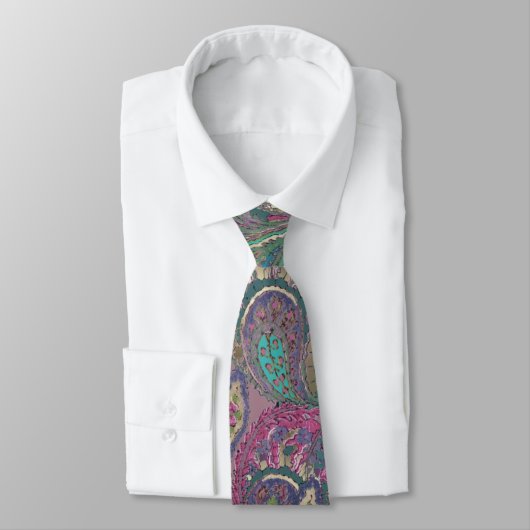 Cravate Raspberry Paisley (Attaché)