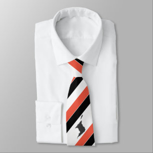 Cravate Rayé Rouge Blanc Noir avec carte de Trinité sur BL