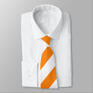 Cravate rayée orange et blanche