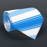 Cravate Rayure bleue et blanche<br><div class="desc">Cette cravate comporte une conception rayée bleue,  bleu-clair,  et blanche moyenne horizontale.</div>