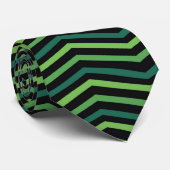 Cravate Rayure Chevron Vert et Noir (Roulé)