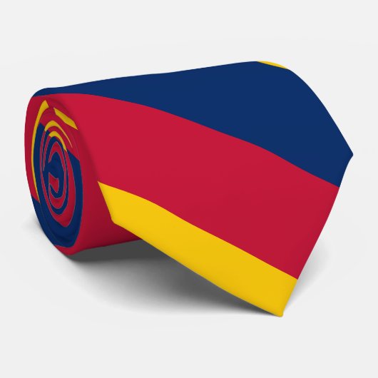 Cravate Rayure jaune et rouge bleue d'université (Roulé)