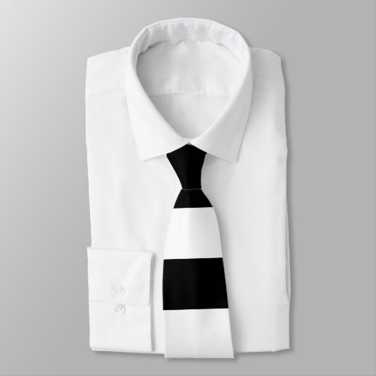 Cravate Rayure noire et blanche (Attaché)