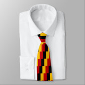 Cravate Rayures diagonales noires jaunes rouges (Attaché)