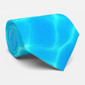 Cravate Réflexions sur l'eau de la piscine bleu chatoyante (Roulé)