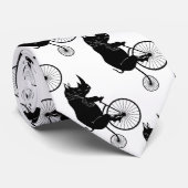 Cravate Rhinocéros montant un vieux vélo de mode (Roulé)
