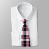 Cravate rose de plaid (Attaché)